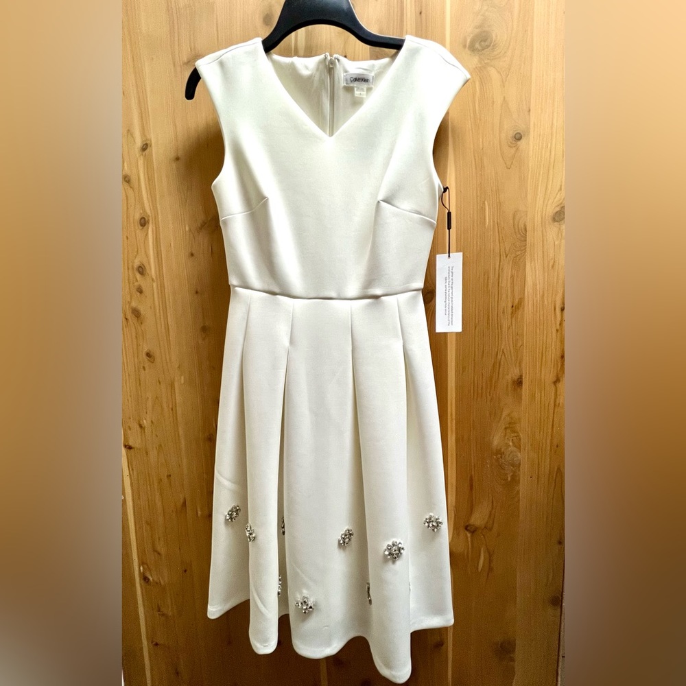 NWT-Calvin Klein white satin dress embellished with rhinestone flowers size 2